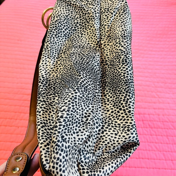 Gorgeous Chestnut Brown Vegan Leather Shoulder Tote Satchel NWOT - Picture 7 of 15